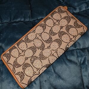Elegant Tan and Brown Patterned Wallet